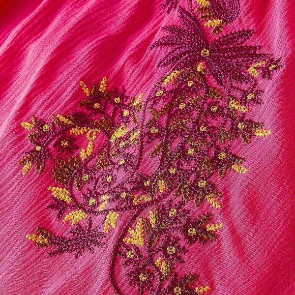 Deep V-Neck Floral Embroidered Batwing Sleeve Dress Hot Pink - Picture 4 of 12